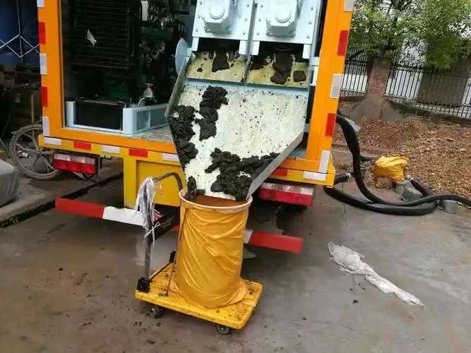 吸污凈化車能清理隔油池嗎?專業解決方案來了!